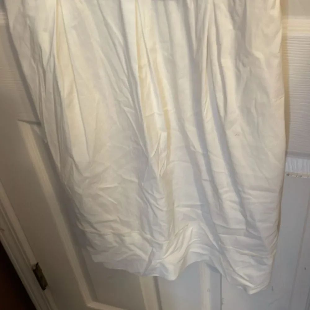 BCBG MaxAzria Dress EUC. Size 4 - Picture 3 of 12